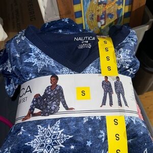 BRAND NEW NAUTICA 2PC WOMENS SLEEPWEAR SET SIZE SMALL